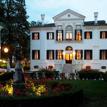 Villa Franceschi 